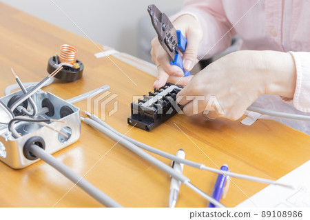 電工水平考試實踐 89108986