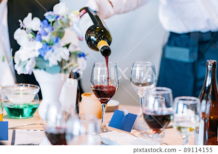 Wedding reception Wine serve 89114155
