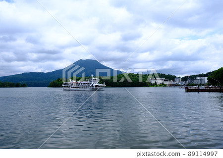 阿寒湖、奧寒山和北海道東部的遊船 89114997