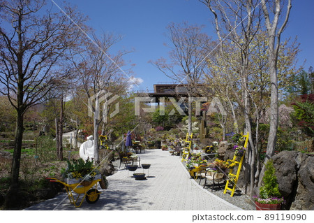 富士河口湖園內的香草園旅行日記 89119090