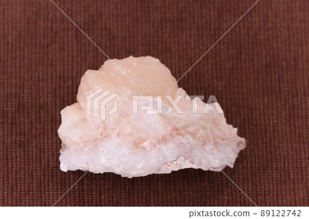 Apophylite apophyllite rough Apophylite apophyllite rough 89122742