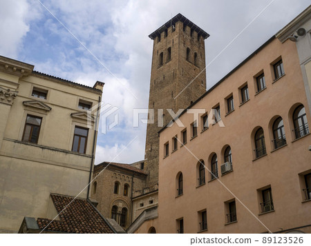 Padova cityhall medieval building view Padova cityhall medieval building view 89123526