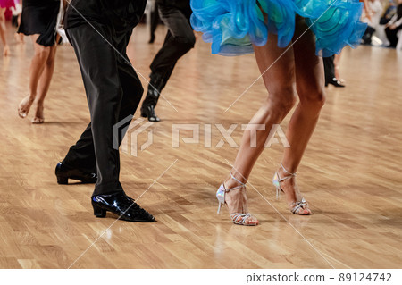 legs couple dancers in dance competition legs couple dancers in dance competition 89124742