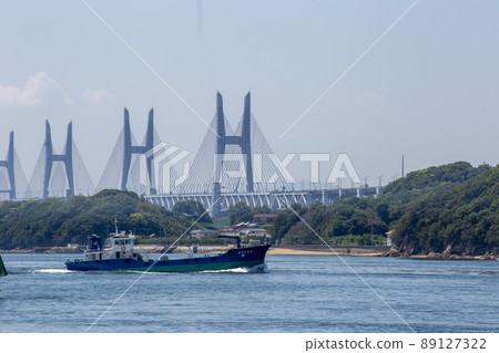 漁船在瀨戶內海 漁船在瀨戶內海 89127322