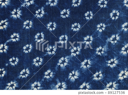 Indigo-dyed flower squeeze, dark navy blue 89127536