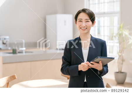 Real estate business guide women Real estate business guide women 89129142