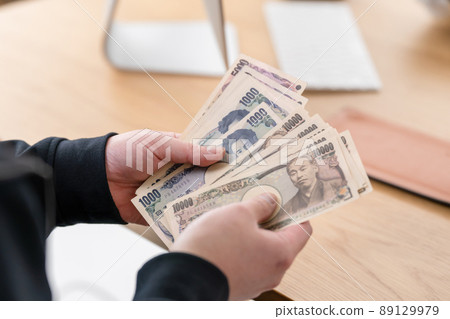 當舖當面看手頭購錢 當舖當面看手頭購錢 89129979