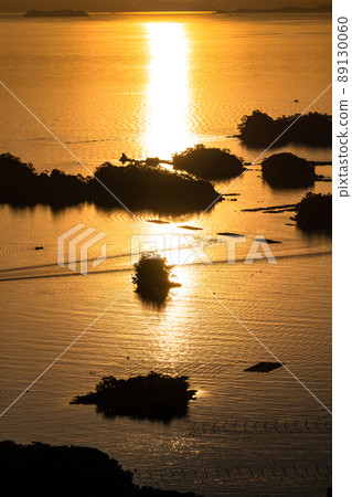 《長崎縣》黃昏的九十九列島・佐世保灣的列島 89130060