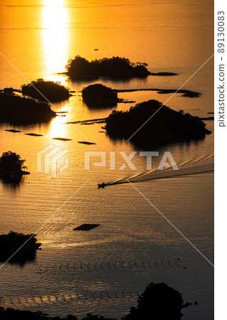 《Nagasaki Prefecture》 Kujuku Islands at dusk ・ Islands in Sasebo Bay 《Nagasaki Prefecture》 Kujuku Islands at dusk ・ Islands in Sasebo Bay 89130083