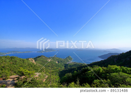 從火山（倉橋島）看鹿島四國山口縣 89131486