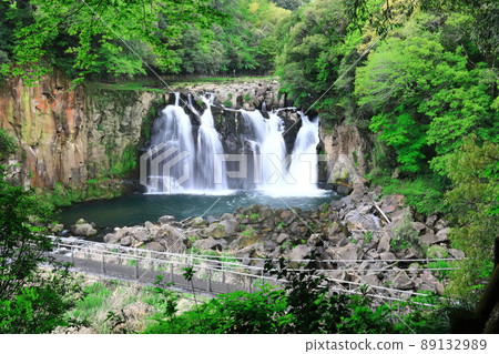 [宮崎縣]新鮮的綠色關尾瀑布（日本100個瀑布） 89132989