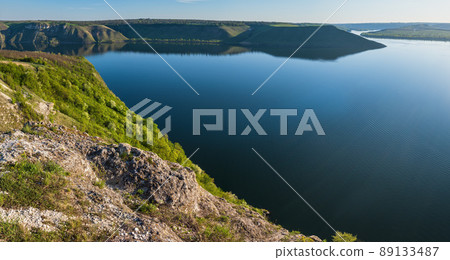 Amazing spring sunset view on the Dnister River Canyon, Bakota Bay, Khmelnytsky region, Ukraine. 89133487