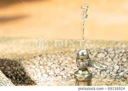 Image of summer drinking fountain 89138924