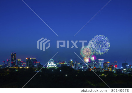 Osaka Castle Illumination and Yodogawa Fireworks Festival 89140978