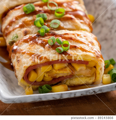 egg pancake ham corn taiwan breakfast food egg pancake roll ダンビン egg pancake エッグロール 89143808