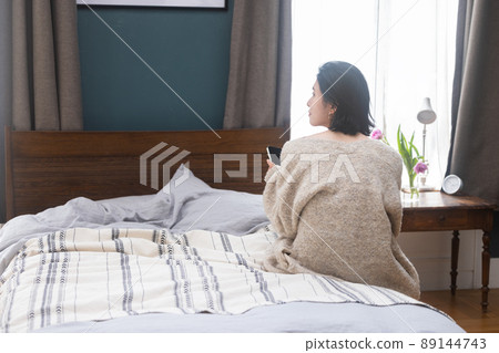 年輕的女士 89144743