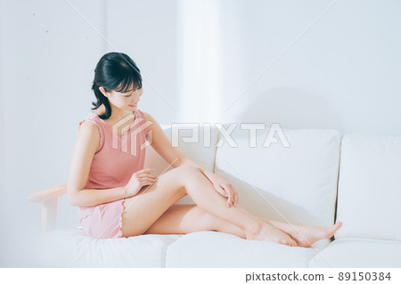 腿部皮膚按摩 89150384