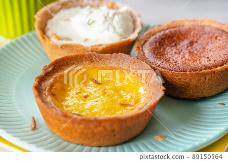 Three types of Western confectionery tarts Three types of Western confectionery tarts 89150564