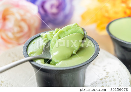 Pistachio pudding 89156078