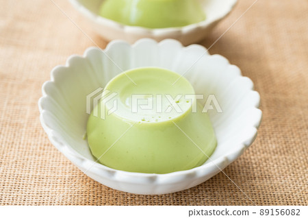 Pistachio pudding 89156082