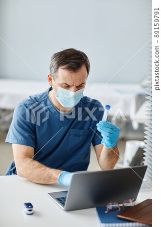 Doctor In Mask At Work 89159791