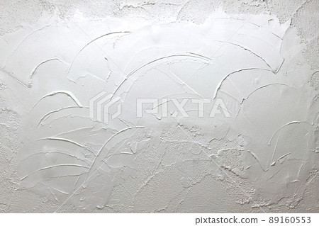 Cafe-style white wall finished with trowel 89160553
