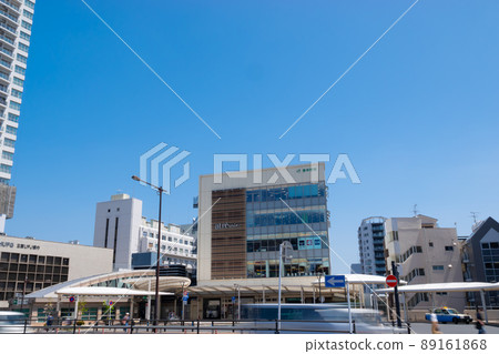 Higashi Nakano Station Higashi Nakano Station 89161868