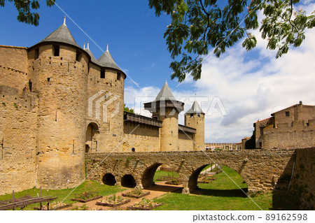 Medieval castle of Carcassonne - Languedoc, Occitanie, France Medieval castle of Carcassonne - Languedoc, Occitanie, France 89162598