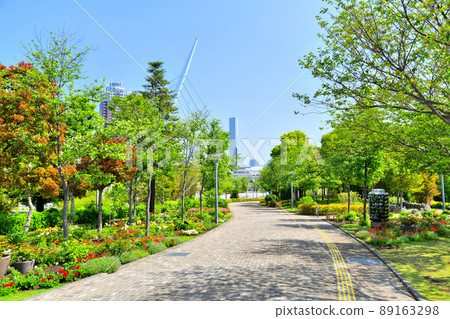Symbol Promenade Park / Center Promenade（東京都江東區）[2022.4] 89163298