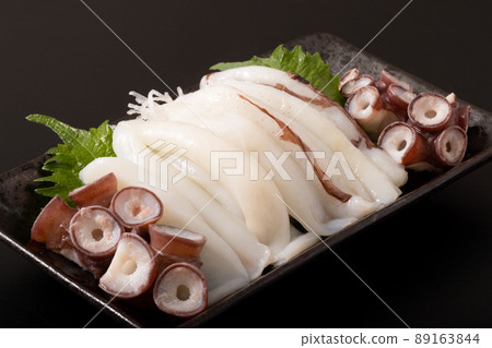 Live octopus sashimi from Hokkaido 89163844