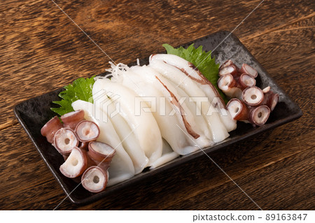 Live octopus sashimi from Hokkaido 89163847