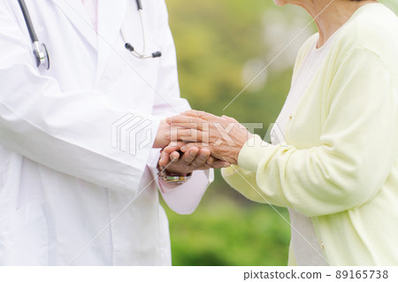 Doctor and patient outdoor parts cut 89165738