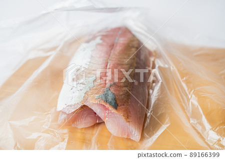 Filleted yellowtail Filleted yellowtail 89166399