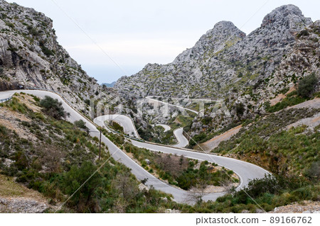 Serpentine road direction sa calobra, majorca 89166762