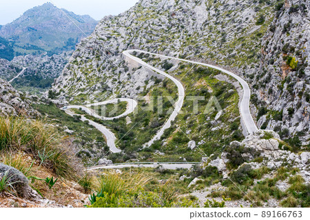 Serpentine road direction sa calobra, majorca 89166763