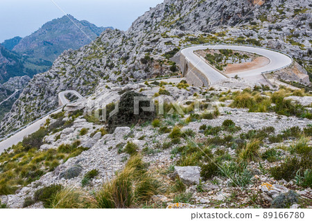 Serpentine road direction sa calobra, majorca 89166780