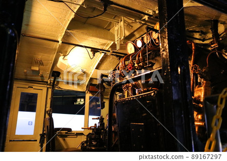 It seems to appear in Ghibli works with antique instruments 89167297