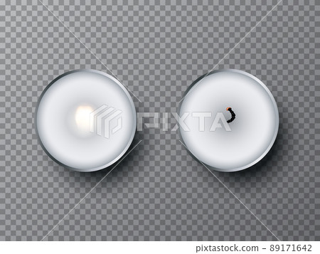 Burning and extinguished tea candles isolated on transparent background. Vector design elements. 89171642
