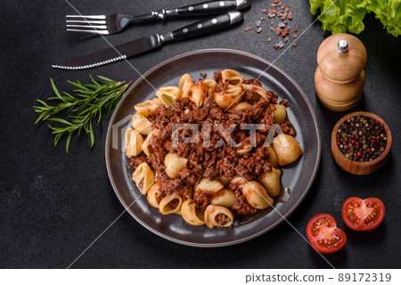 Italian pasta tagliatelle with traditional homemade meat sauce 89172319