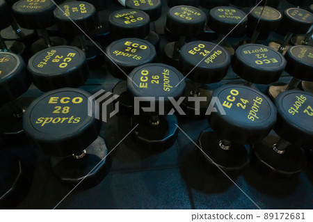 dumbbells of different weights dumbbells of different weights 89172681