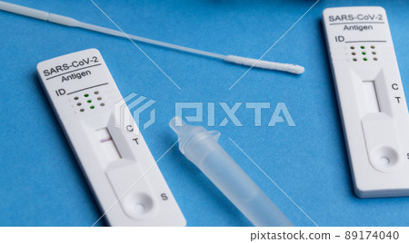 Negative test result by using rapid test device for COVID-19. 89174040