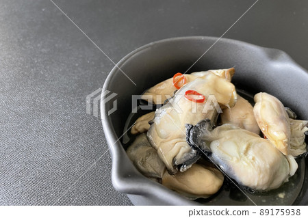 Ahijo_Oyster Ahijo 1 89175938