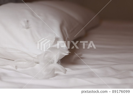Feathers and pillows (image of a good night's sleep) Feathers and pillows (image of a good night's sleep) 89176099