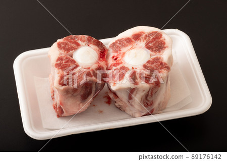 Beef tail 89176142