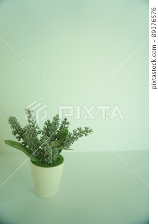 Healing, a good night's sleep, relaxing white background with lavender fake green 89176576