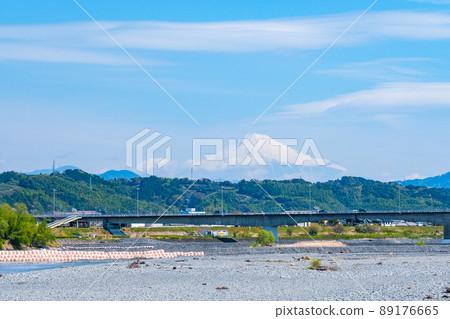 從寶來橋看到的富士山 從寶來橋看到的富士山 89176665