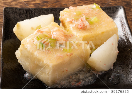 Fried tofu (crab ankake) 89176825