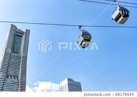 櫻木町、橫濱索道和地標塔的城市景觀 89176924