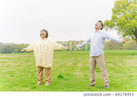 Active senior exercise health 89176953