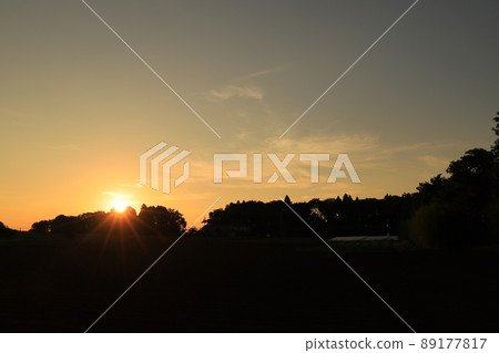 日落夕陽落日的天空 日落夕陽落日的天空 89177817